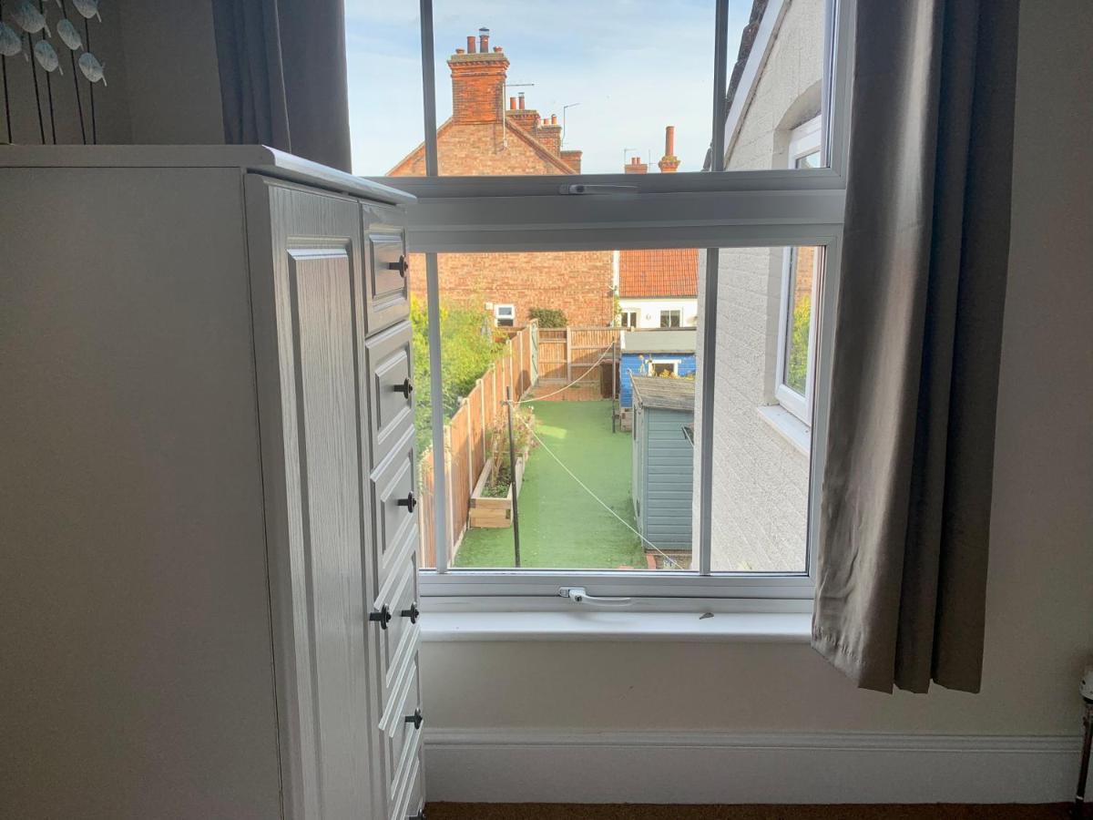 Smart & Comfortable 3-Bedroom Victorian House Stalham Exterior photo